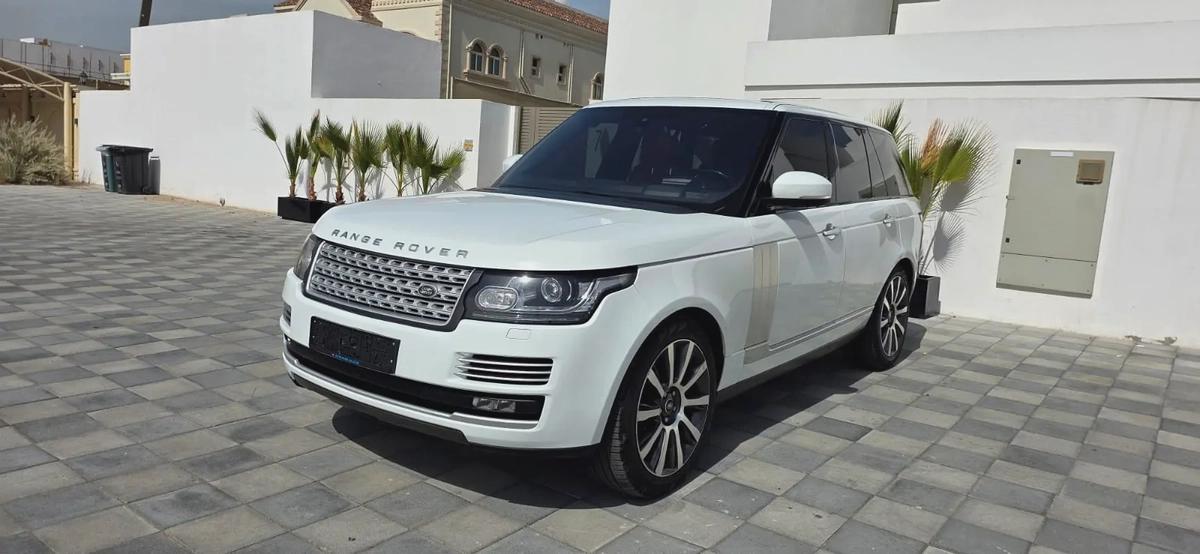 2016-Range Rover Vogue SE Supercharged-Full option-Excellent Condition-Full Service History-1-1