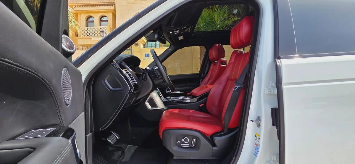 2016-Range Rover Vogue SE Supercharged-Full option-Excellent Condition-Full Service History-9-9