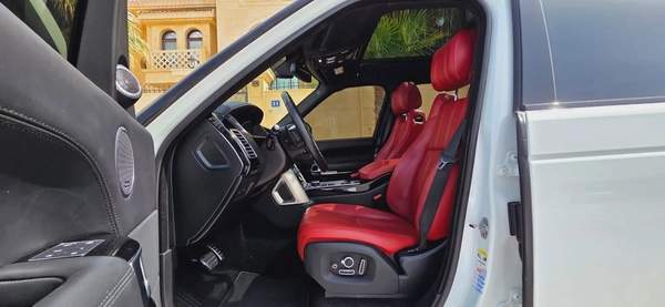 2016-Range Rover Vogue SE Supercharged-Full option-Excellent Condition-Full Service History