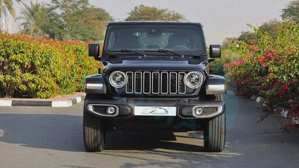( 5 Years Warranty + 3 Years Service ) 2025 JEEP WRANGLER UNLIMITED SAHARA I4 2.0T 4X4 GCC 0Km