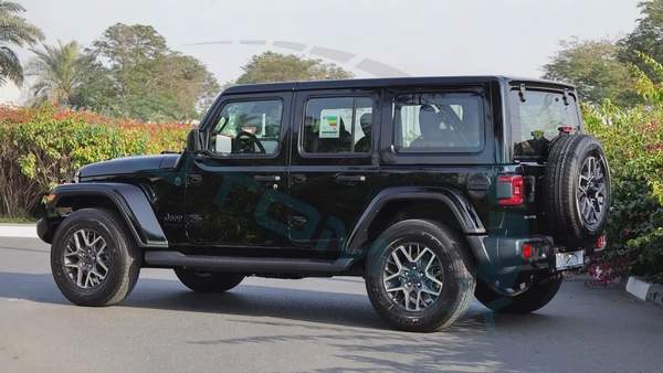 ( 5 Years Warranty + 3 Years Service ) 2025 JEEP WRANGLER UNLIMITED SAHARA I4 2.0T 4X4 GCC 0Km