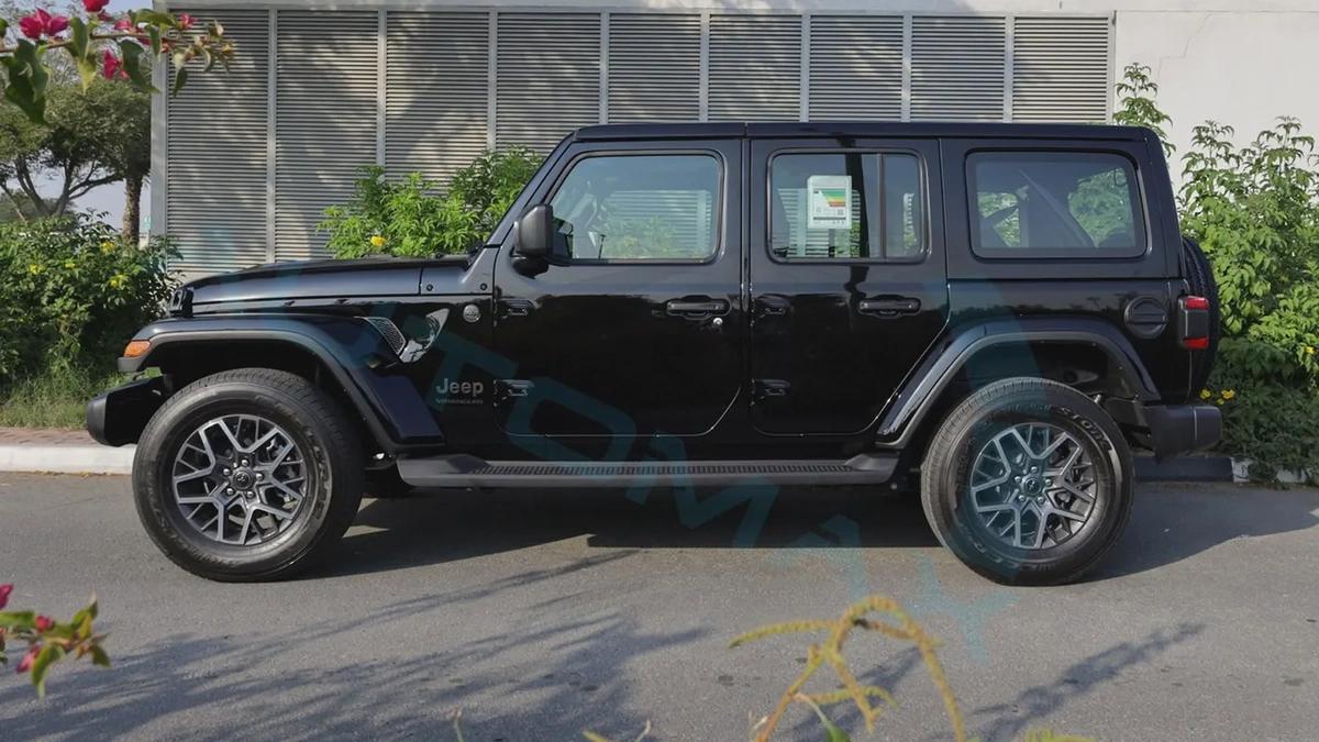 ( 5 Years Warranty + 3 Years Service ) 2025 JEEP WRANGLER UNLIMITED SAHARA I4 2.0T 4X4 GCC 0Km-19-19