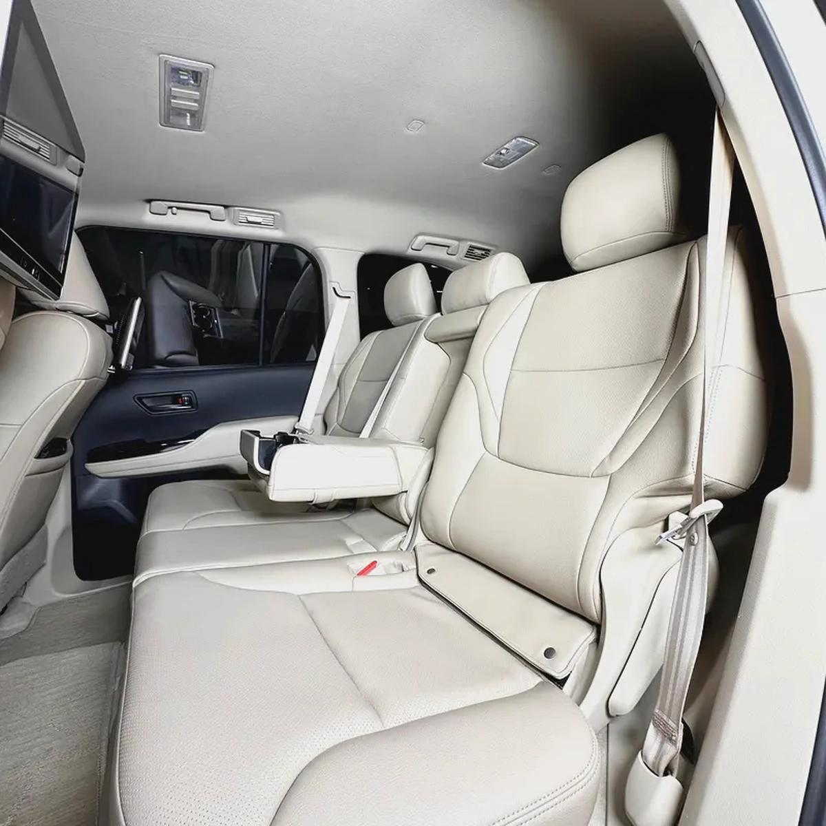 2022 Toyota Land Cruiser 300 GX-10-10