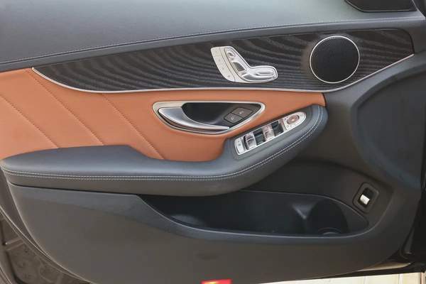 MERCEDES-BENZ C200-2021-70000KM-UNDER WARRANTY-GCC SPECS