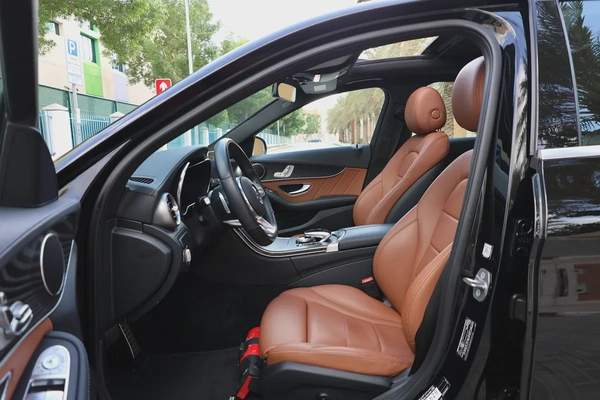 MERCEDES-BENZ C200-2021-70000KM-UNDER WARRANTY-GCC SPECS