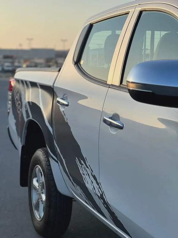 للبيع ميتسوبيشي L200 مواصفات خليجية