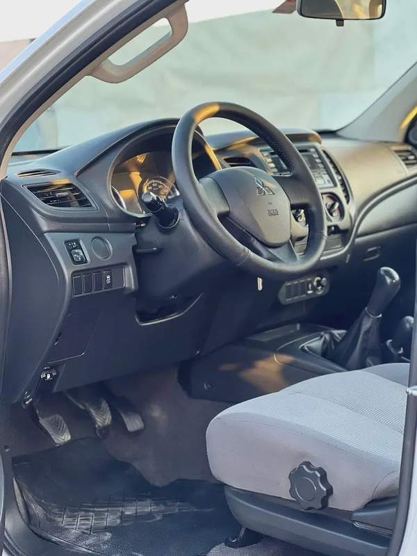 للبيع ميتسوبيشي L200 مواصفات خليجية