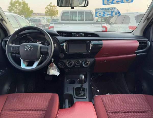 Toyota Hilux BASIC DOUBLE CABIN / 2.4L DIESEL A/T / CHROME HANDLE & REAL CHROME BUMPER (CODE # HD)