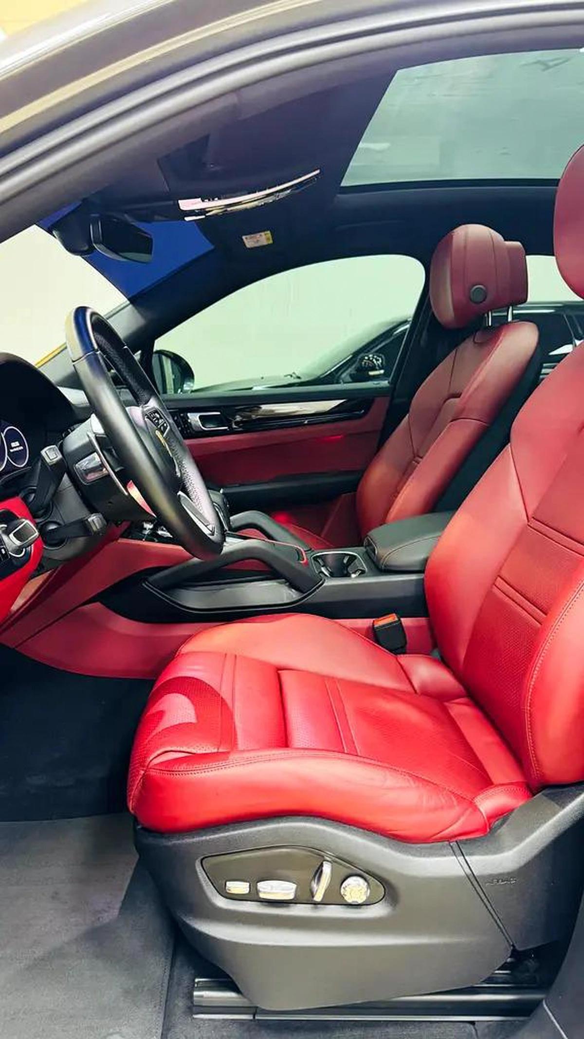 2020 Porsche Cayenne Coupe Gcc 1st Owner With Service History-16-16