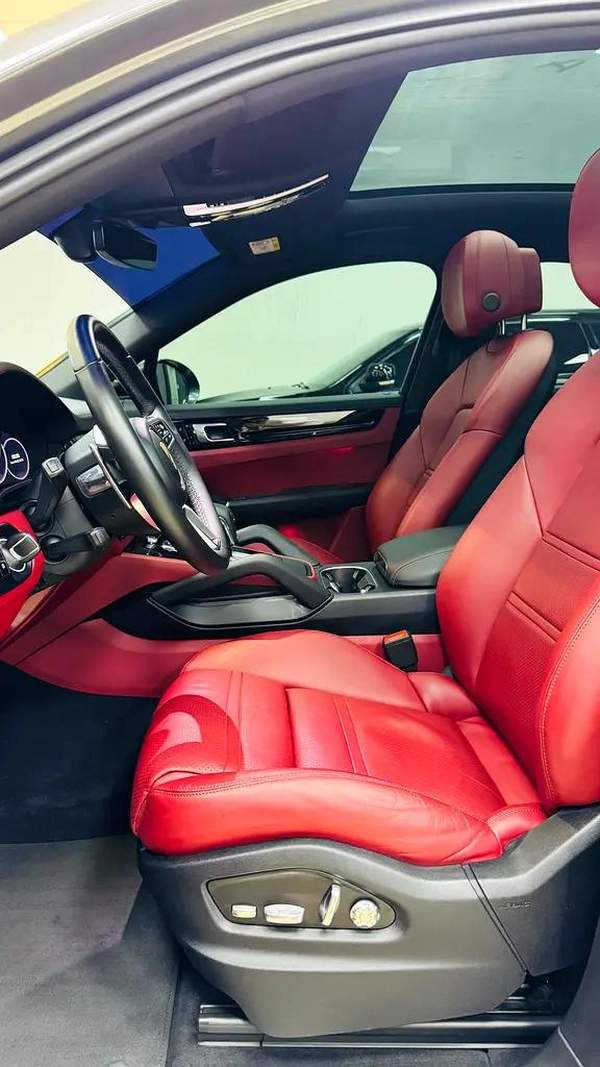 2020 Porsche Cayenne Coupe Gcc 1st Owner With Service History