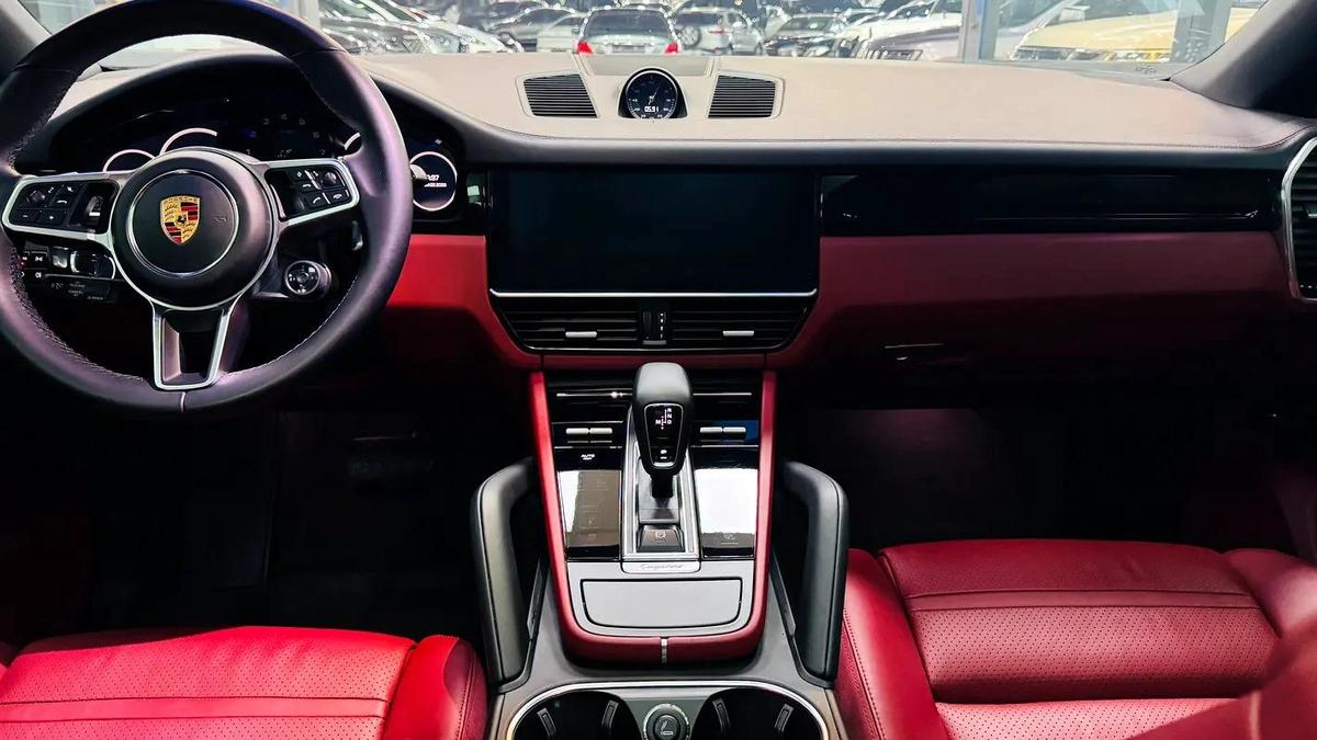 2020 Porsche Cayenne Coupe Gcc 1st Owner With Service History-3-3