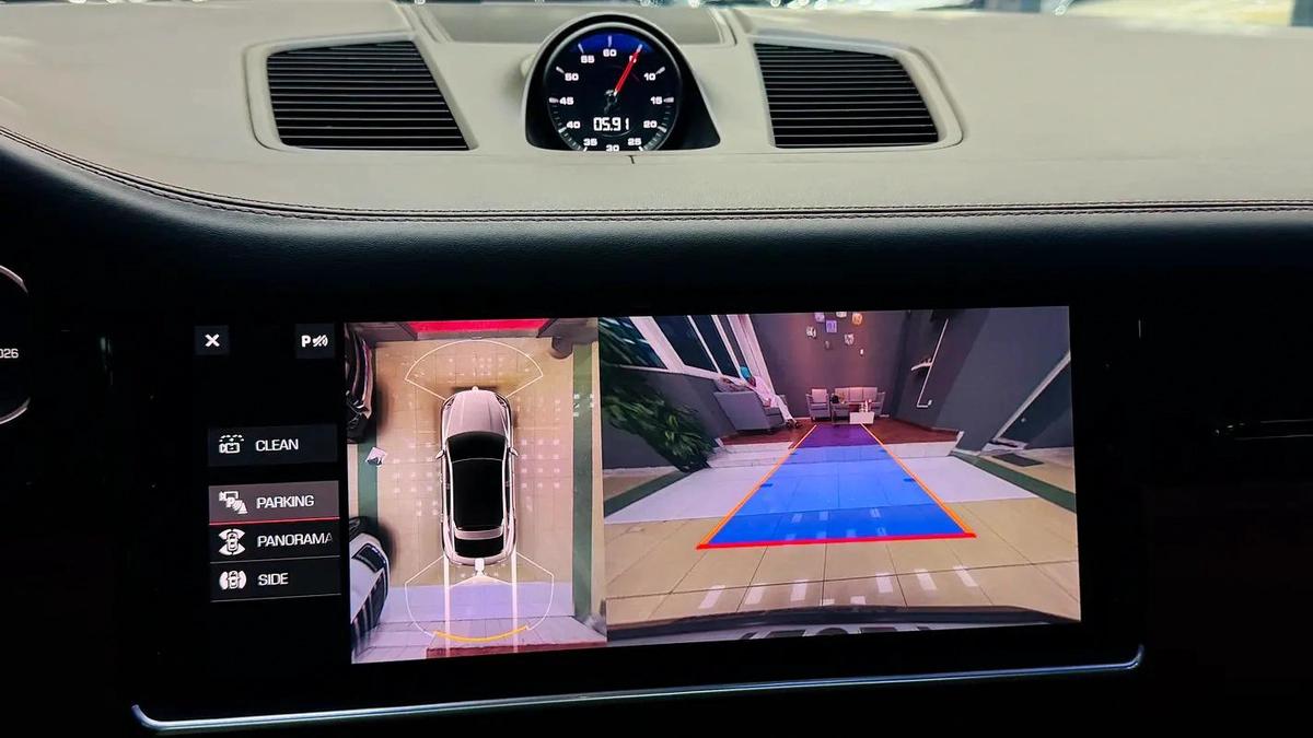 2020 Porsche Cayenne Coupe Gcc 1st Owner With Service History-7-7