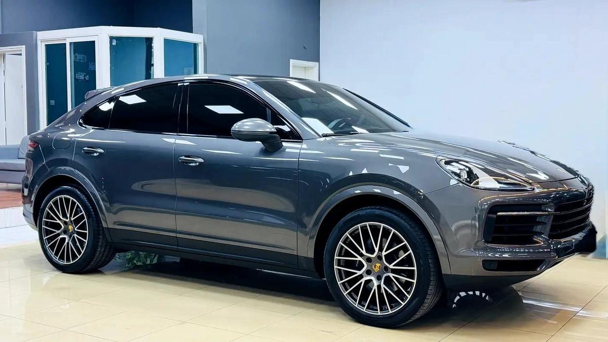 2020 Porsche Cayenne Coupe Gcc 1st Owner With Service History-4-4