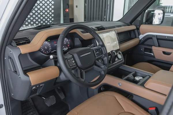 Land Rover Defender | 110 X-Dynamic HSE P400 | GCC Specs | 2026 (Export)