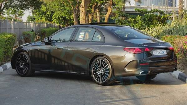 2026 Mercedes-Benz E 300 AMG EQ Boost 2.0T RWD GCC 0Km With 2 Years Unlimited Mileage Warranty