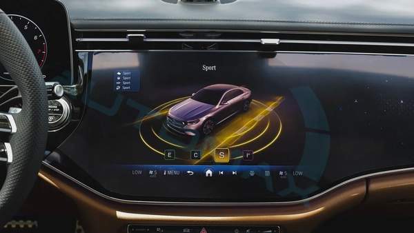 2026 Mercedes-Benz E 300 AMG EQ Boost 2.0T RWD GCC 0Km With 2 Years Unlimited Mileage Warranty