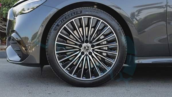 2026 Mercedes-Benz E 300 AMG EQ Boost 2.0T RWD GCC 0Km With 2 Years Unlimited Mileage Warranty