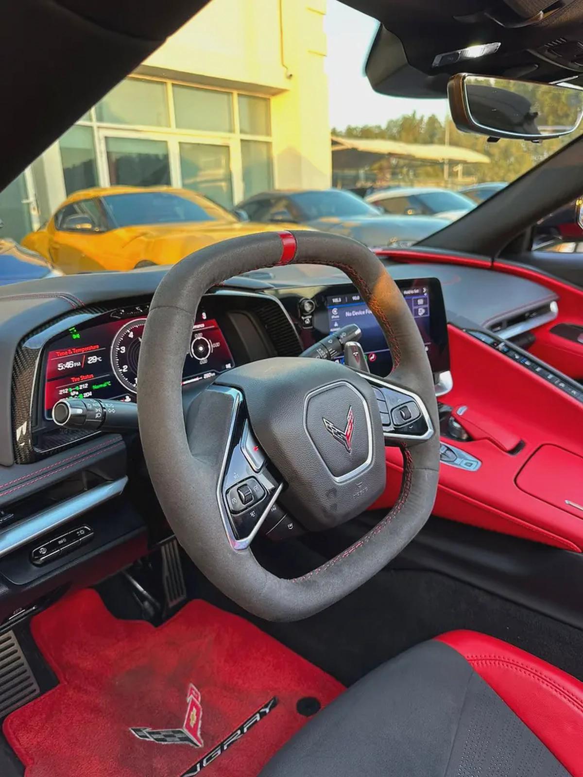 CHEVROLET CORVETTE C8 3LT GCC 2023 70th anniversary Hardtop Convertible Free Contract Service Till-5-5