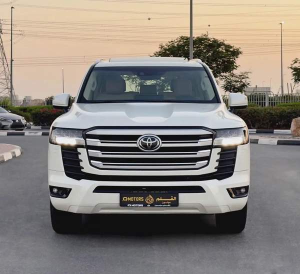 2024 Toyota Land Cruiser GXR 4.0l V6, Dealer Warranty, GCC Specifications