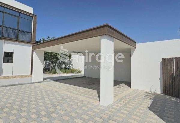Vacant 4BR Villa | Premium Finishes | Prime Area