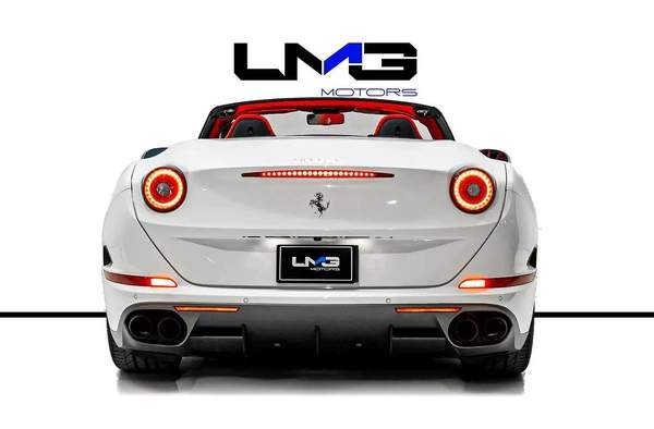 2016 FERRARI CALIFORNIA T | VERY LOW MILEAGE | HANDLING SPECIALE | CARBON LED STEERING |