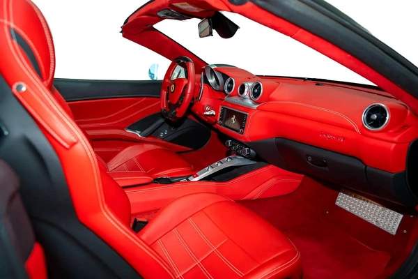 2016 FERRARI CALIFORNIA T | VERY LOW MILEAGE | HANDLING SPECIALE | CARBON LED STEERING |