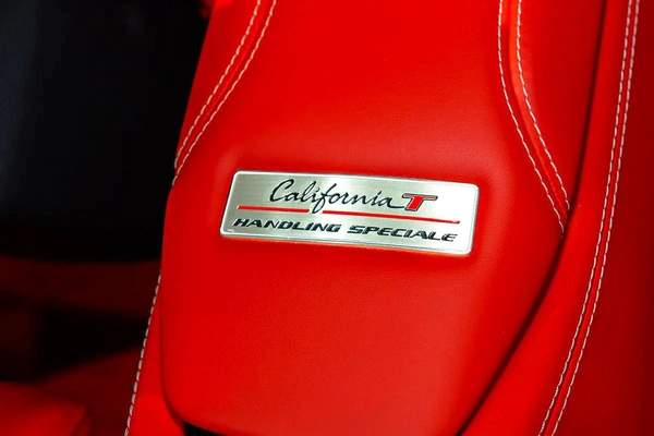 2016 FERRARI CALIFORNIA T | VERY LOW MILEAGE | HANDLING SPECIALE | CARBON LED STEERING |