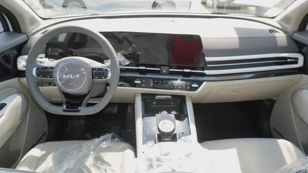Kia Sportage 1.5L Turbo, Color White, Model 2025 WITH Panoramic Roof, 360 Camera