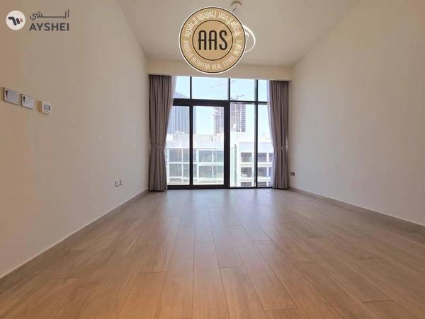 Corner Unite , Spacious 1bed_Room With kitchen Appliances, Prime Location