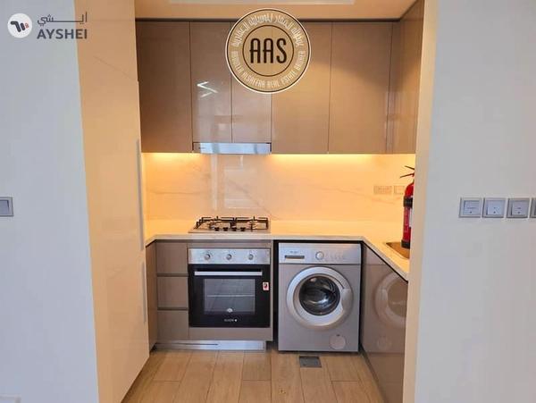 Corner Unite , Spacious 1bed_Room With kitchen Appliances, Prime Location