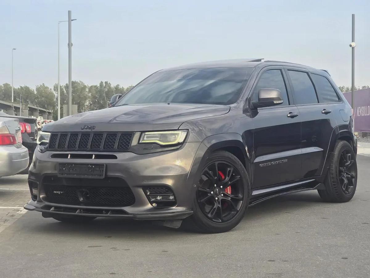 جيب كراند شيروكي 2017 مواصفات خليجية SRT 6.4 بحالة جيدة-0-0