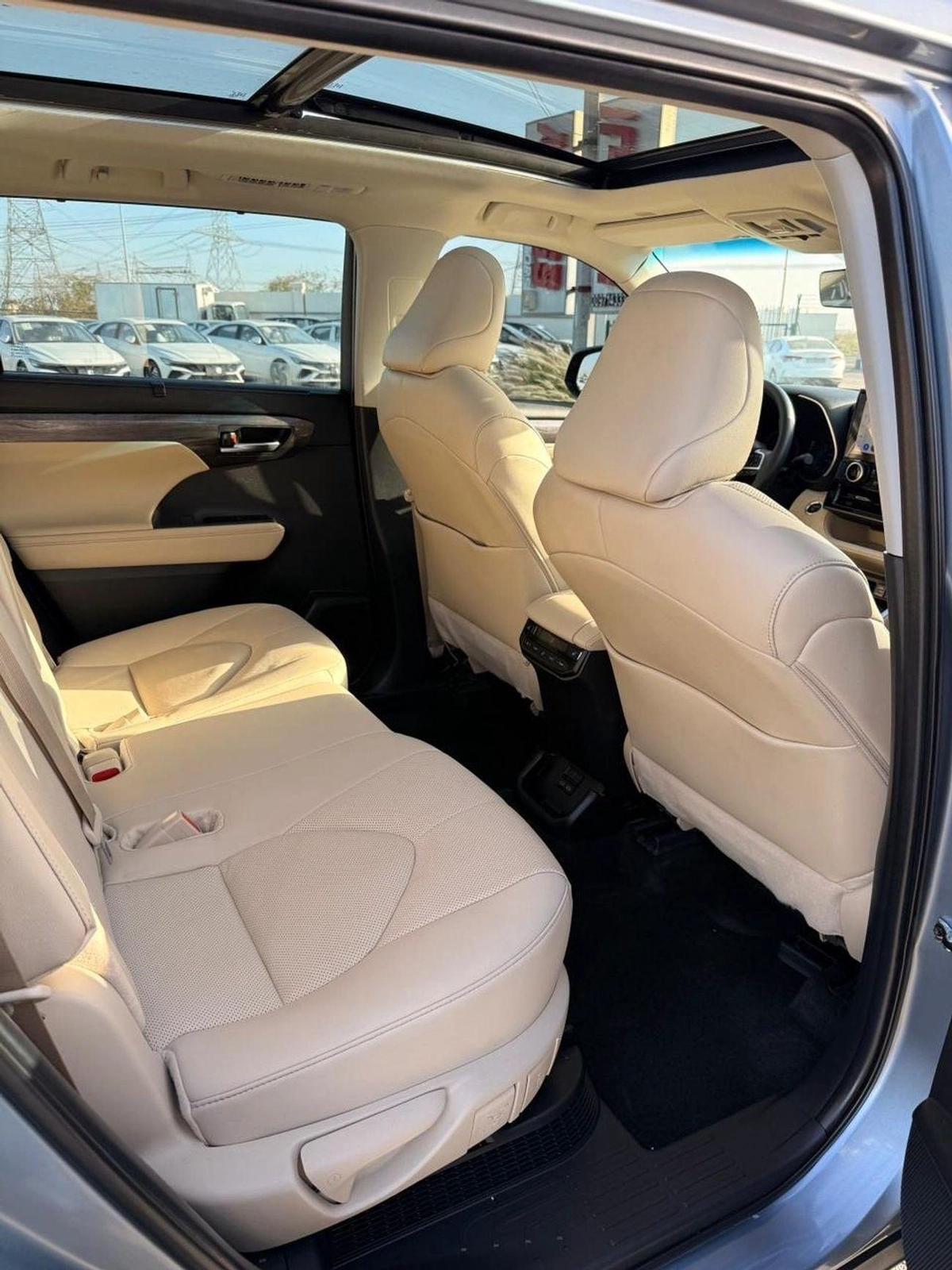 Toyota Highlander Hybrid Platinum 2.5L // panoramic, 360 Camera // head up display full option 2024-16-16