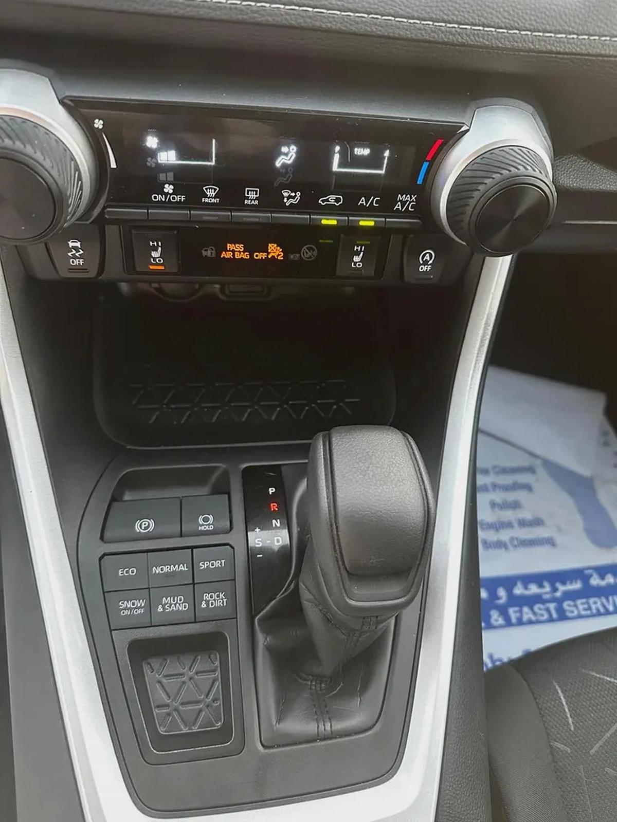 2024 Toyota RAV4 LE - American Specs - Brand New-10-10