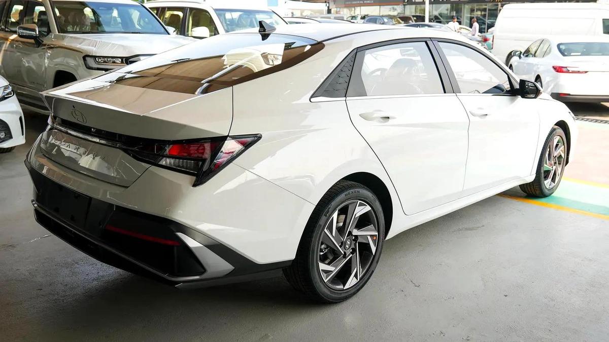 2025 HYUNDAI ELANTRA 1.5 CHINESE SPECS-15-15