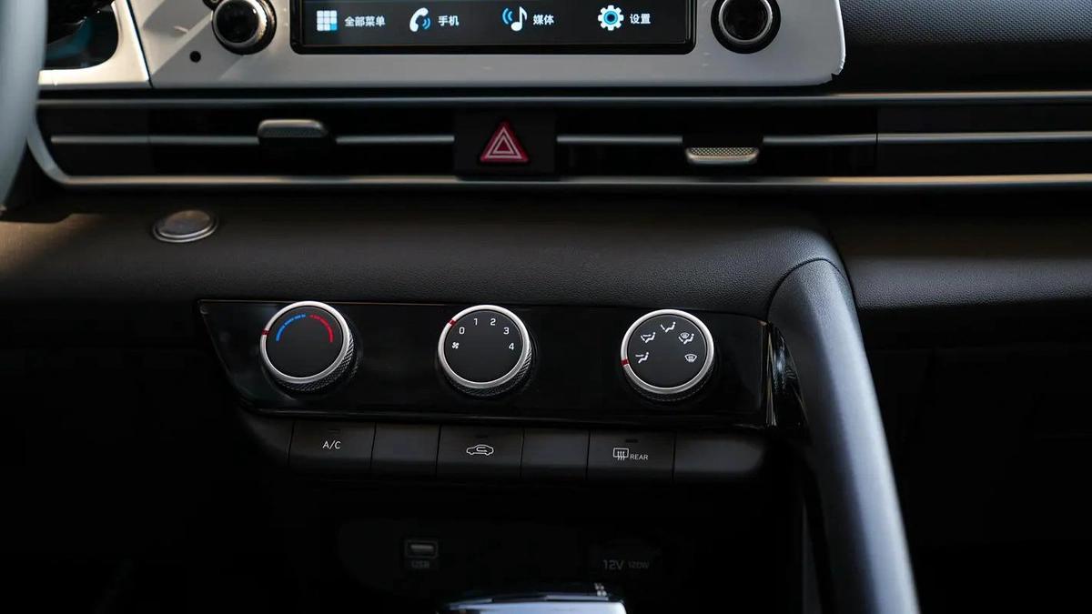 2025 HYUNDAI ELANTRA 1.5 CHINESE SPECS-2-2