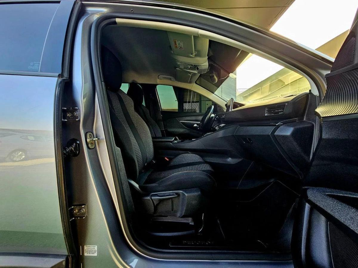 Peugeot 3008 / 1.6 V4/ ORIGINAL PAINT/ SINGLE OWNER/ LOW KMS-2-2