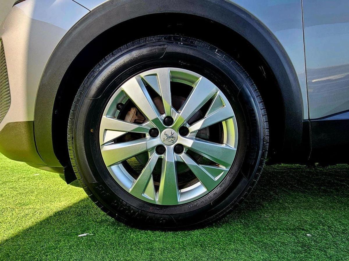 Peugeot 3008 / 1.6 V4/ ORIGINAL PAINT/ SINGLE OWNER/ LOW KMS-8-8