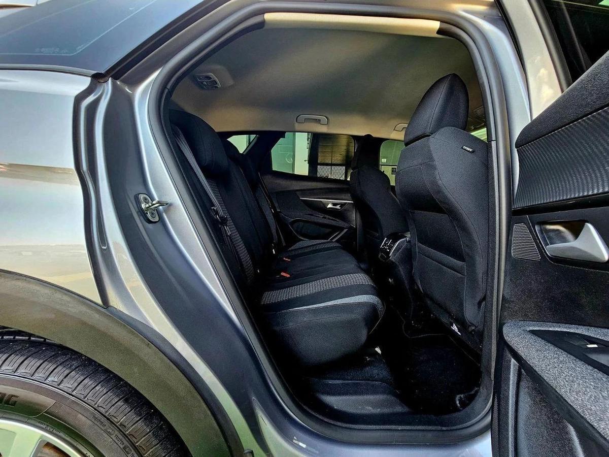 Peugeot 3008 / 1.6 V4/ ORIGINAL PAINT/ SINGLE OWNER/ LOW KMS-12-12