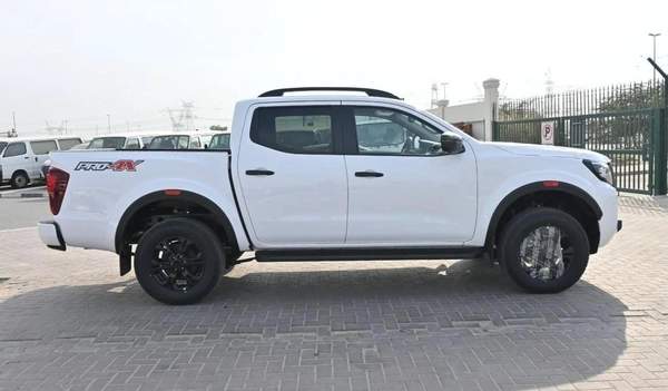 Nissan Navara 2.5 DIESEL PRO4X 4X4 AT 2025
