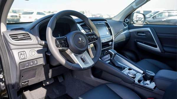 Mitsubishi Montero Sport Brand New 2026 Mitsubishi Montero Sport GLS (H61) 3.0L 6-Cylinder SUV – GCC Specs | Export Ready