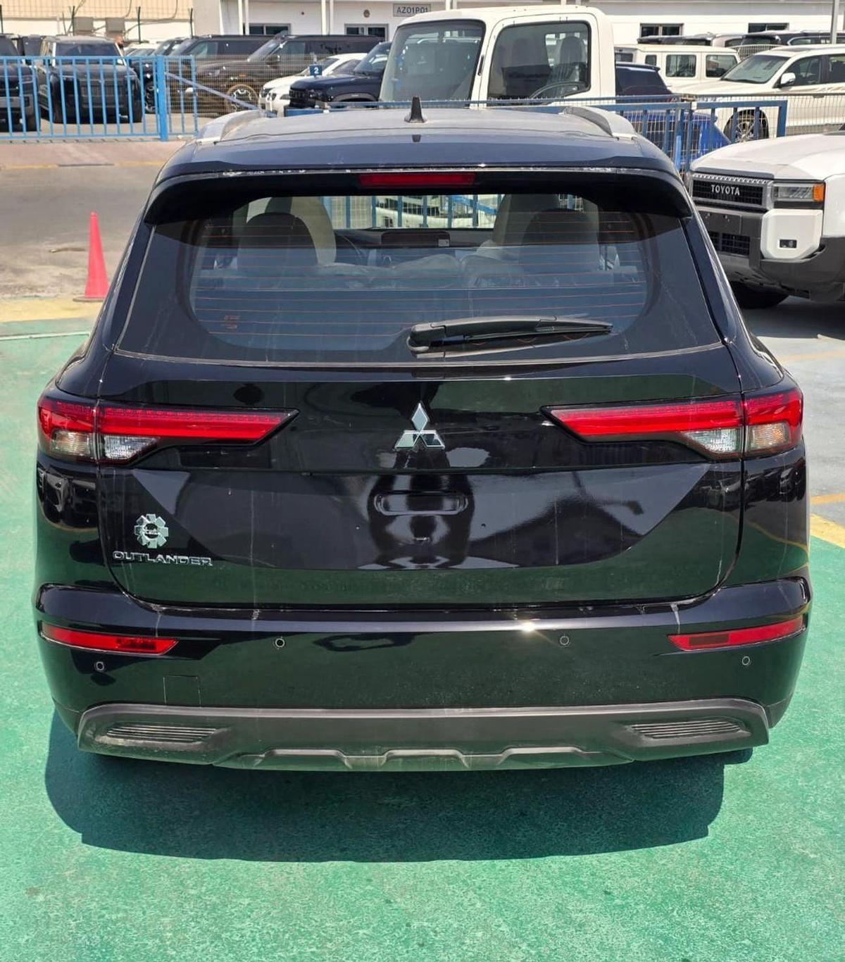 Mitsubishi Outlander MITSUBISHI OUTLANDER 2026 M-LINE-7-7