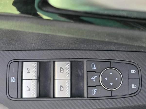 Mitsubishi Outlander MITSUBISHI OUTLANDER 2026 M-LINE