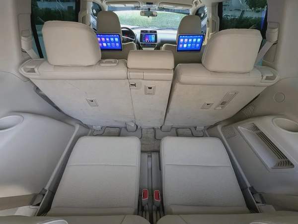 Toyota Prado TXL 2023 - GCC Specs - V4 2.7L - Accident free In excellent condition