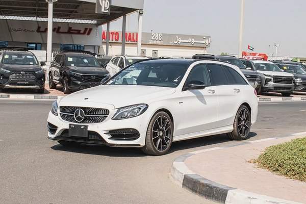 2016 - BENZ C450 STATION - SUPER CLEAN - LIKE NEW - ONLY 25,000 KM