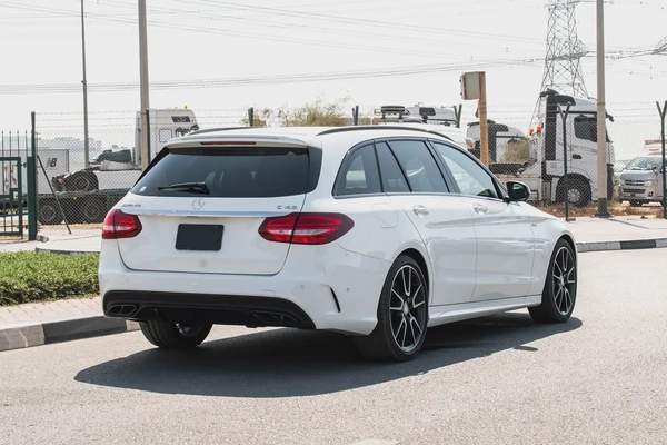 2016 - BENZ C450 STATION - SUPER CLEAN - LIKE NEW - ONLY 25,000 KM