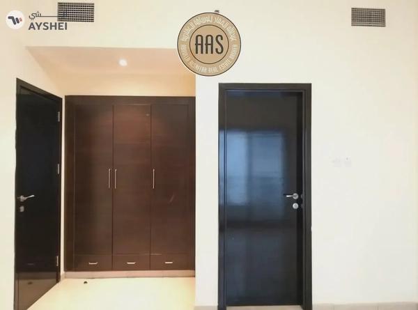 Front of bus stop huge 1bhk with Balcony Wardrobes