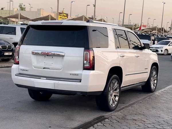 GMC Yukon Denali 2016 GCC Specs - Excellent Condition