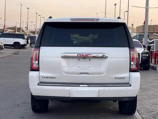 GMC Yukon Denali 2016 GCC Specs - Excellent Condition