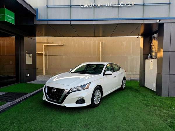 Nissan Altima S GCC/ 2.5L V4/ LOW MILEAGE/ IMMACULATE CONDITION