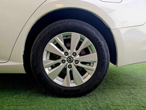 Nissan Altima S GCC/ 2.5L V4/ LOW MILEAGE/ IMMACULATE CONDITION